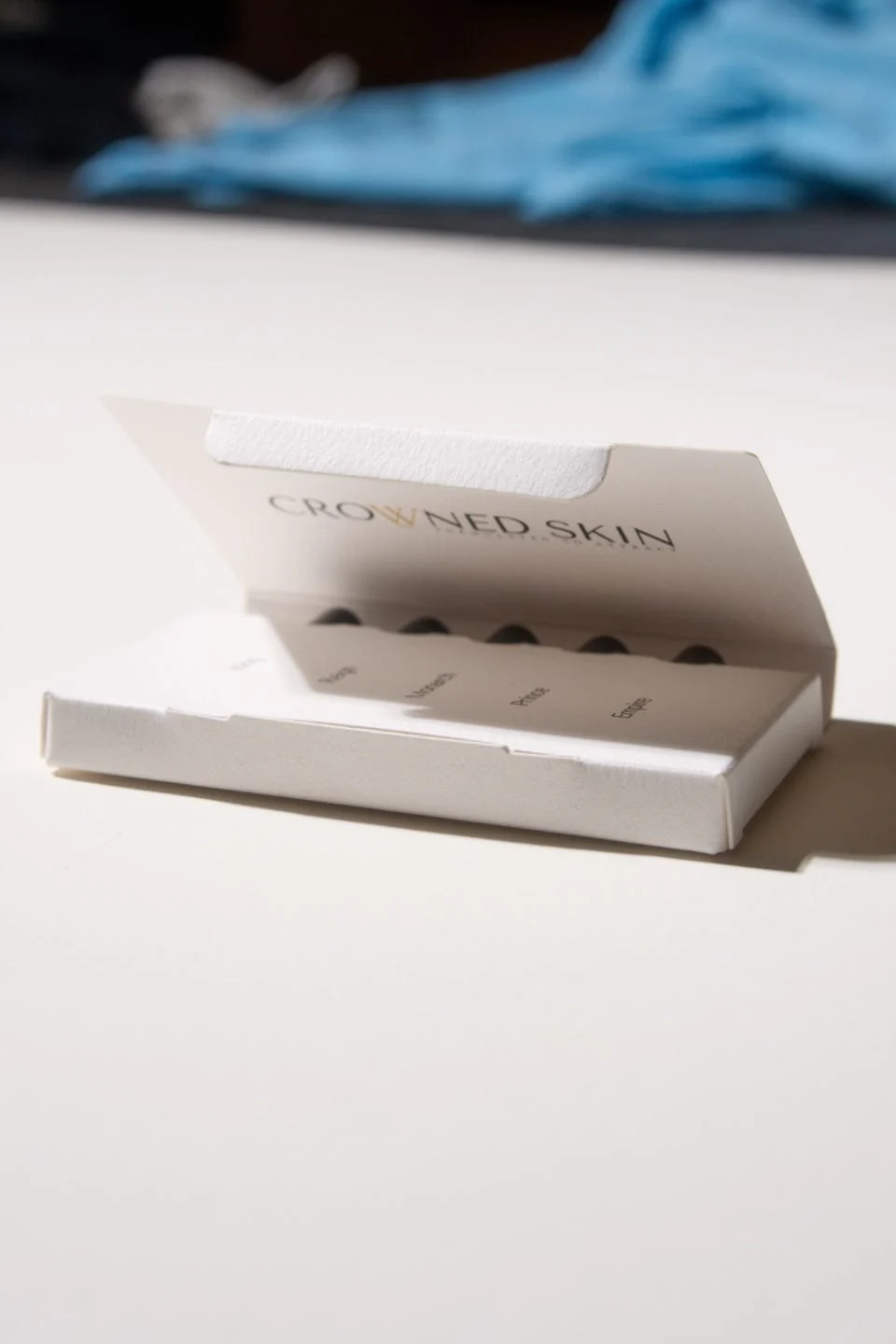 The Crowned Skin Cologne Discovery Set - Image 3